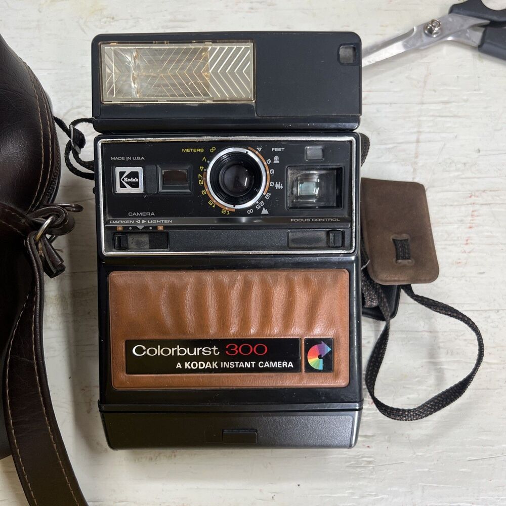Kodak EK300 Colorburst Instant Film Camera Vintage 1970s With Leather Case.